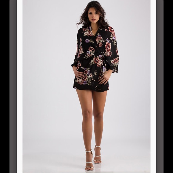 Tops - Wrapped In Mystery Floral Kimono💗